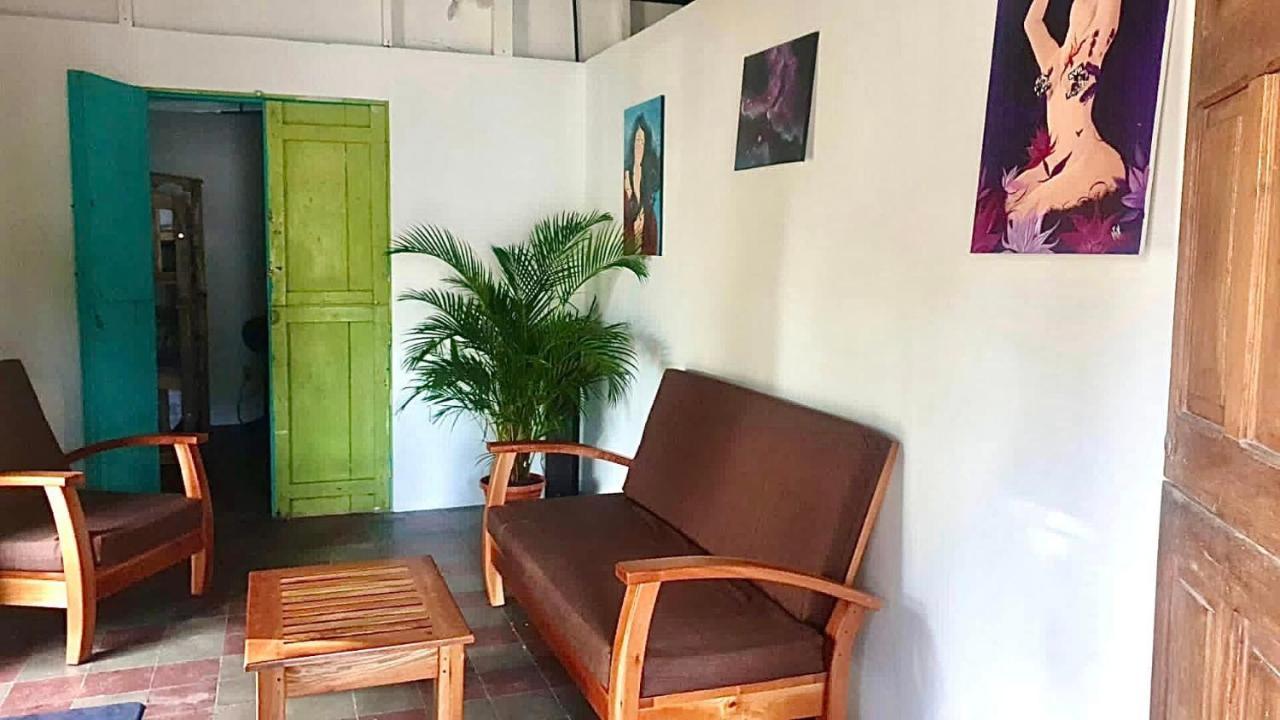 Mango Cafe And Hostel San Juan del Sur Exterior photo